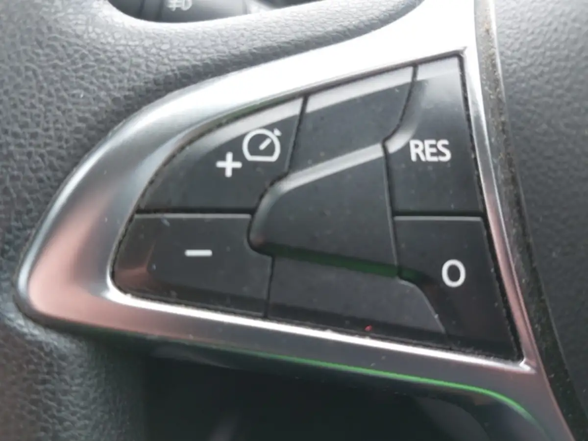 2021-cupra-formentor-14-e-hybrid-v1-big-16