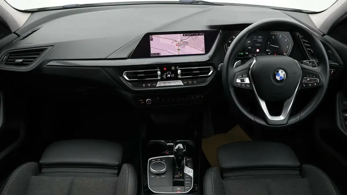 2021-bmw-1-series-20td-120d-xdrive-sport-lcp-big-12