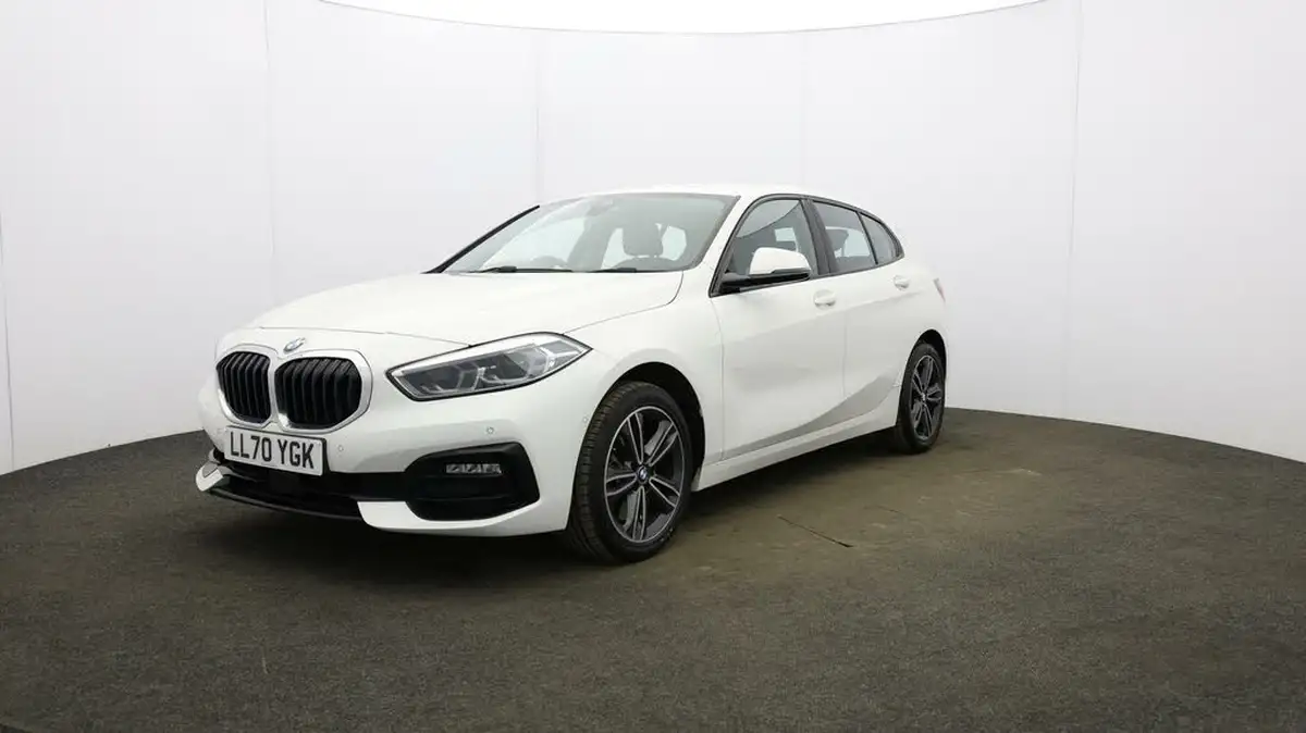 2021-bmw-1-series-20td-120d-xdrive-sport-lcp-big-36