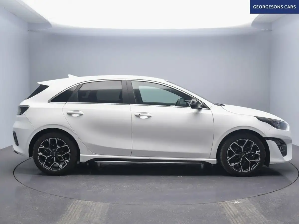 2022-kia-ceed-15-t-gdi-gt-line-big-5