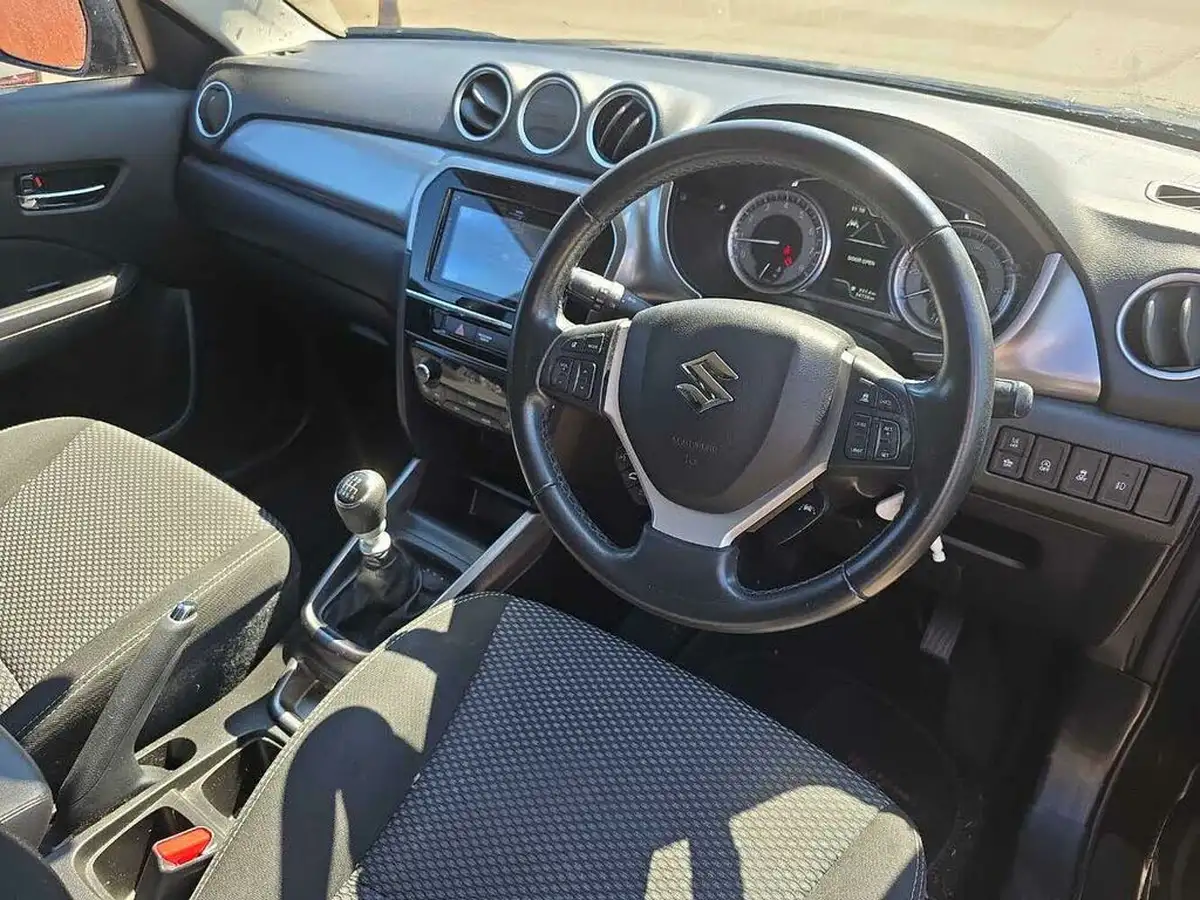 2020-suzuki-vitara-14-boosterjet-sz-t-129ps-mild-hybrid-big-5