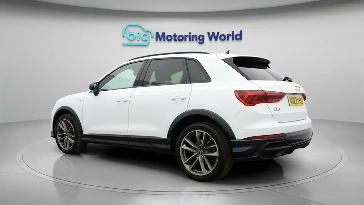 2022-audi-q3-15-35-tfsi-black-edition-codcomfort-sound-pack-station-wagon-big-4