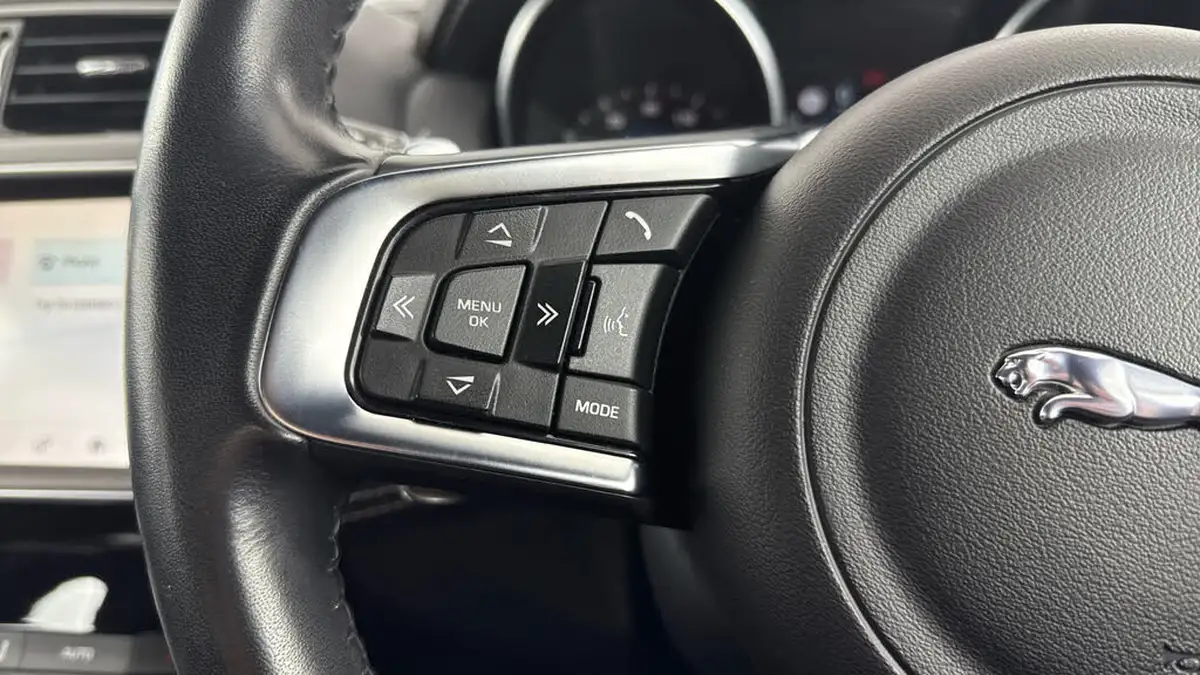 2019-jaguar-xe-20d-r-sport-180ps-auto-big-19