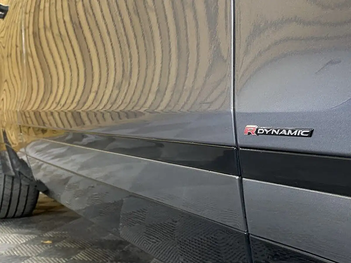 2019-land-rover-range-rover-velar-20-d180-r-dynamic-s-big-64