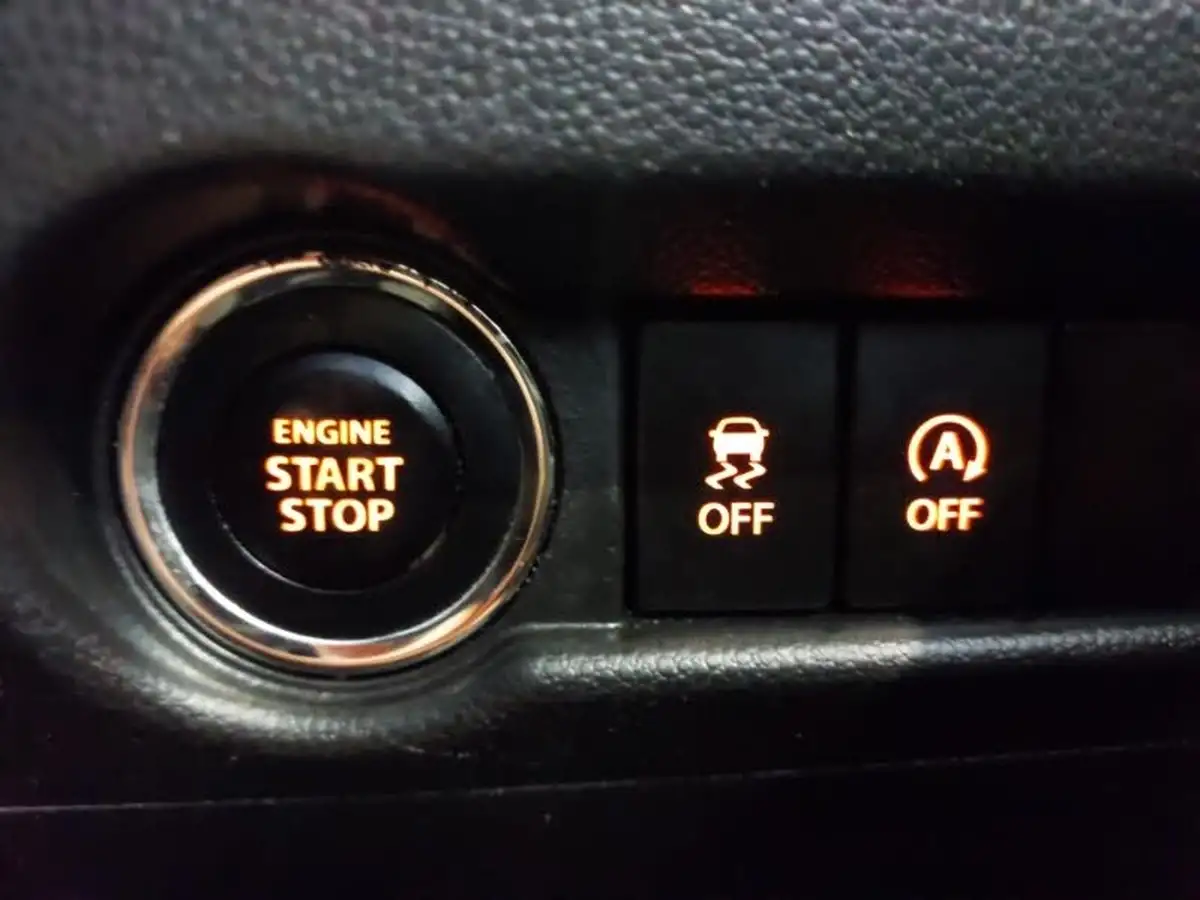 2022-suzuki-ignis-12-dualjet-sz5-big-17