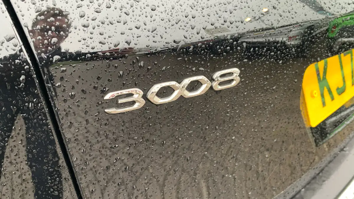 2024-peugeot-3008-suv-12-puretech-gt-136ps-hybrid-e-dsc6-big-35