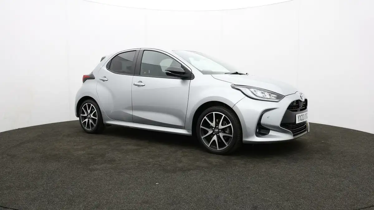 2022-toyota-yaris-15-vvt-i-dynamic-big-37