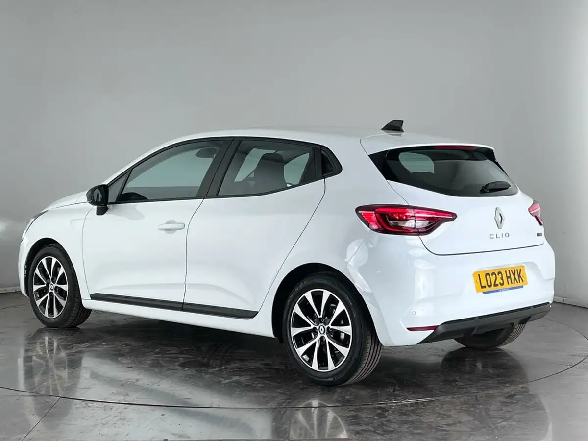2023-renault-clio-16-evolution-big-2