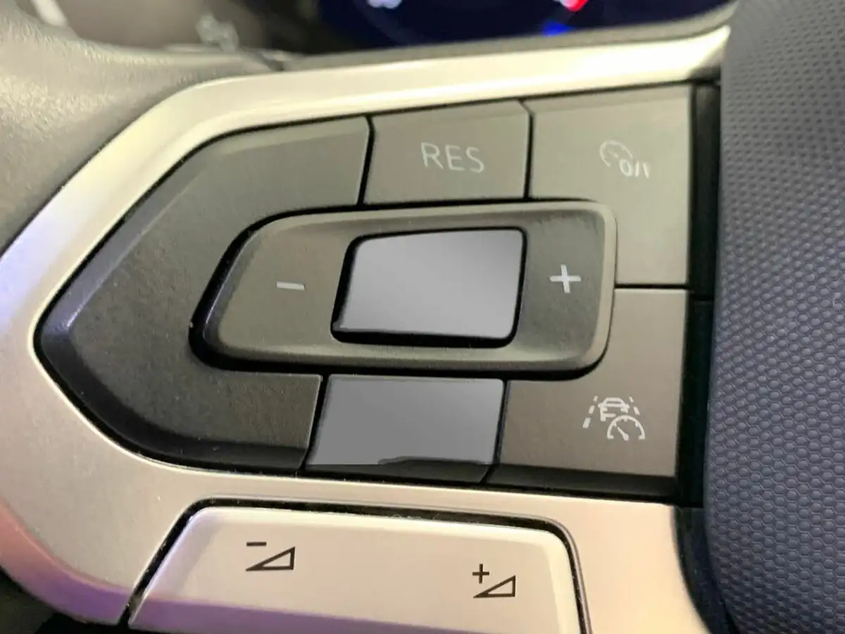 2022-volkswagen-polo-10-tsi-r-line-95ps-dsg-big-17
