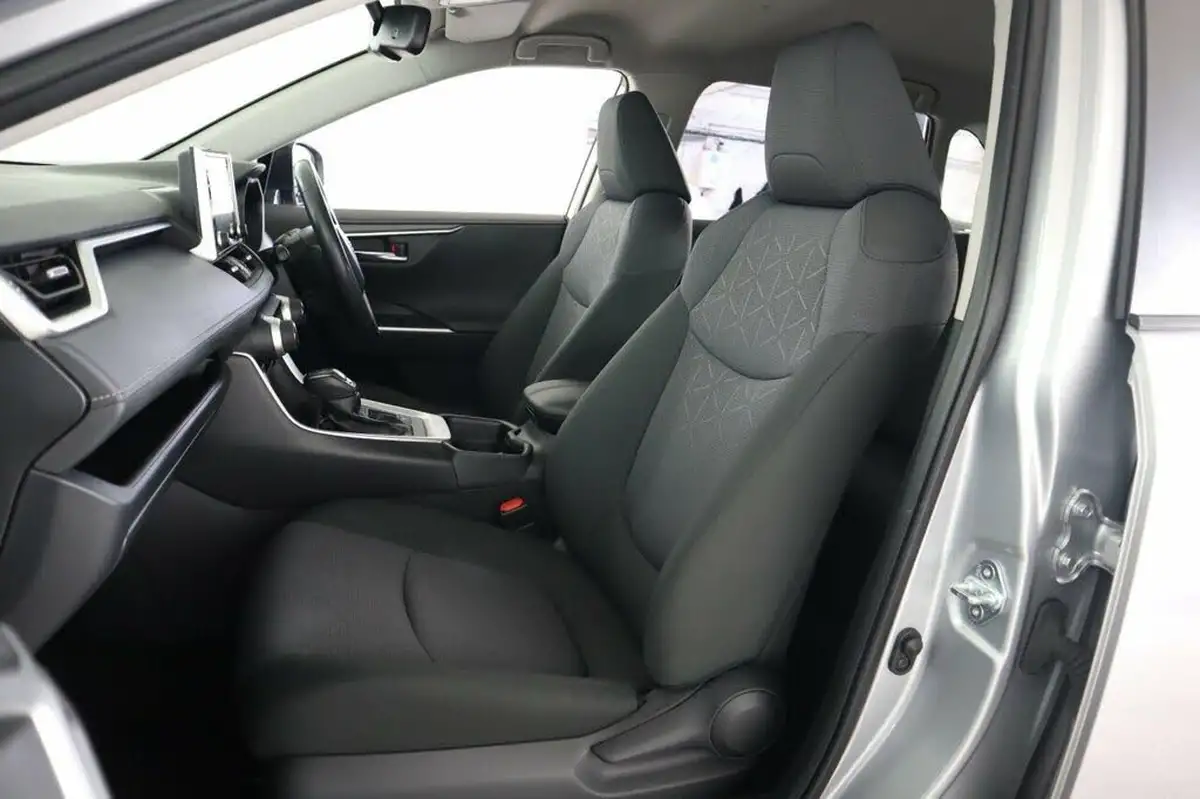 2020-toyota-rav4-25-vvt-i-design-215bhp-big-39
