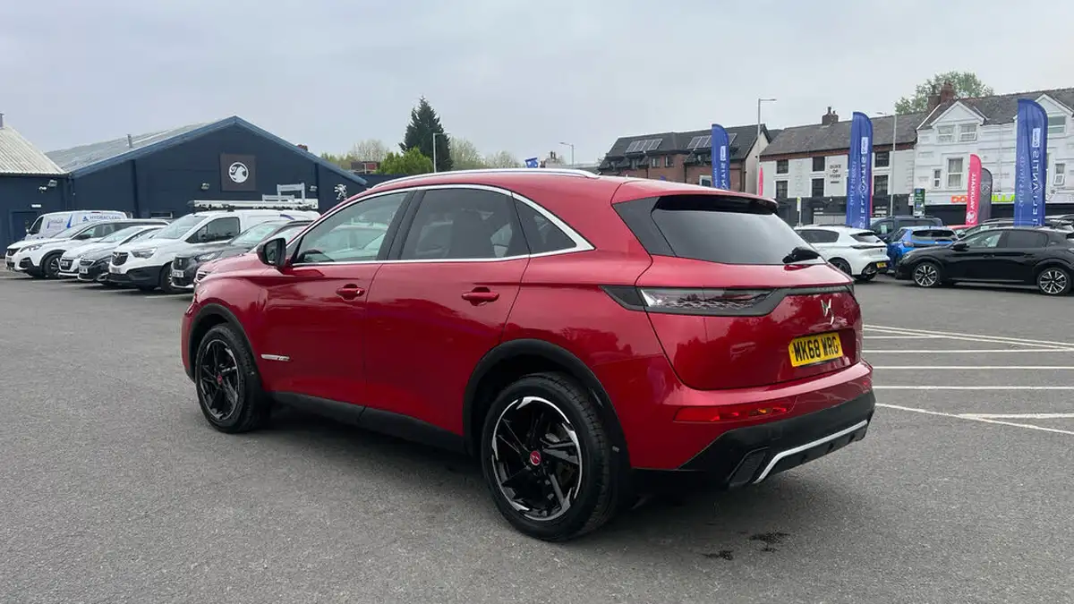 2018-ds-ds-7-crossback-15-bluehdi-performance-line-big-4