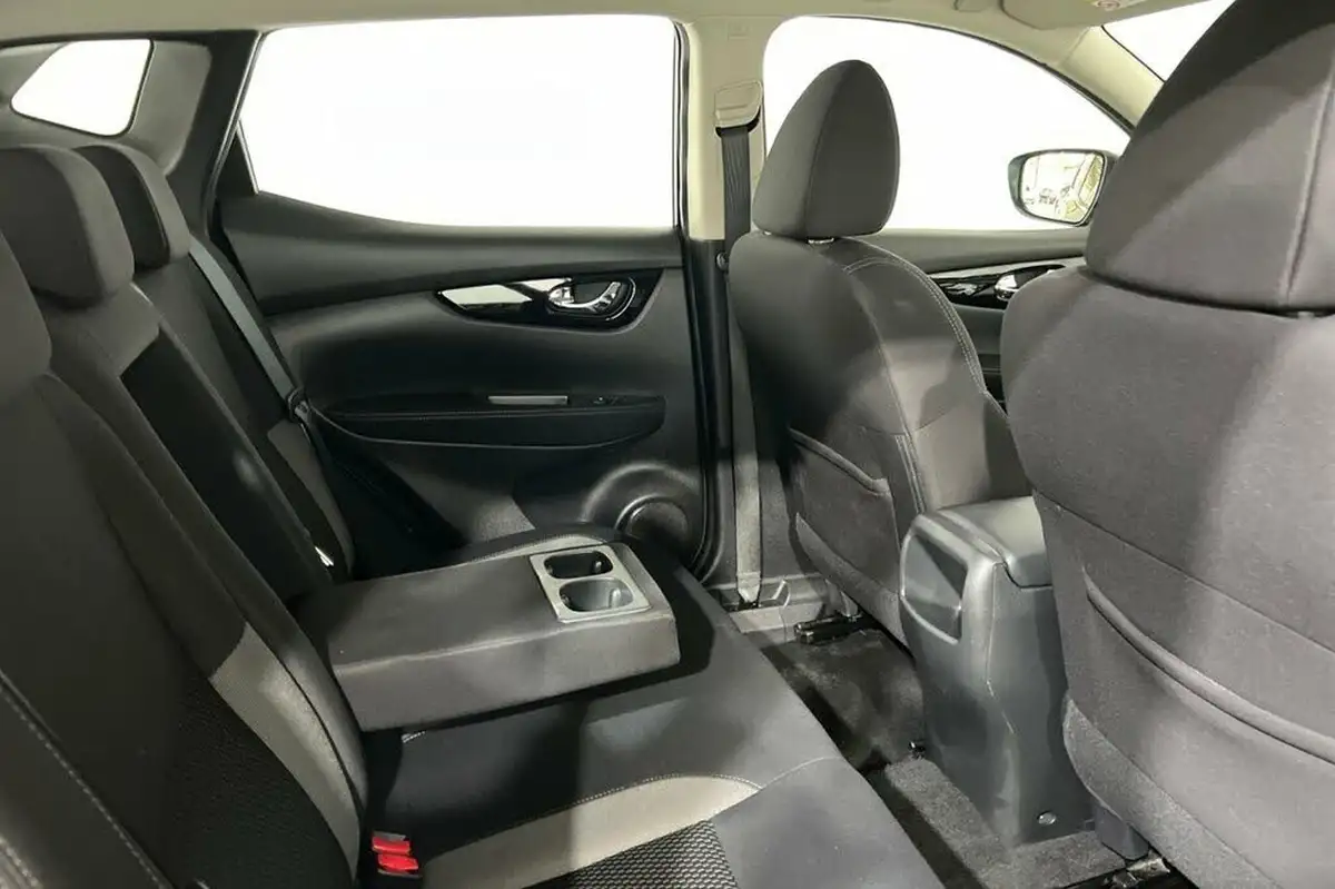 2020-nissan-qashqai-13-dig-t-acenta-premium-140ps-big-33