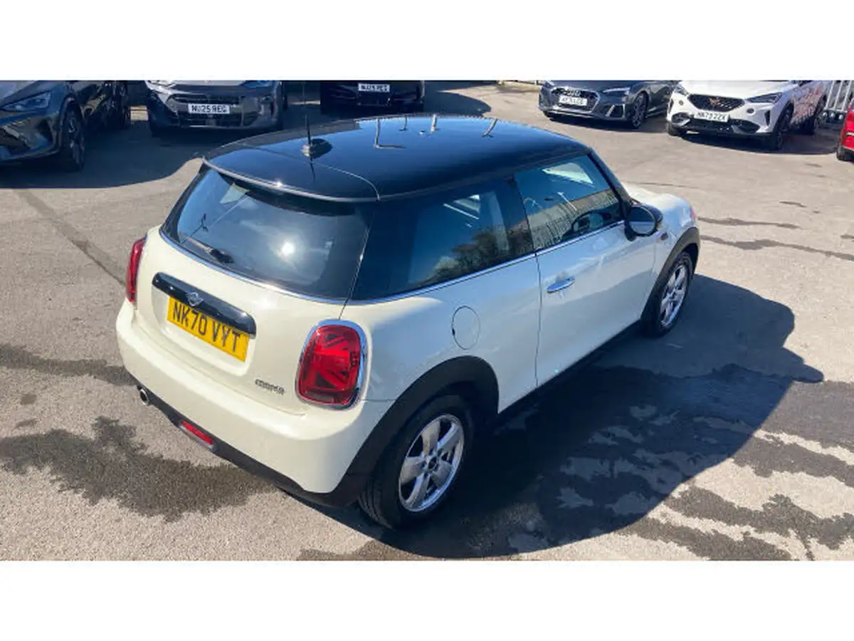 2020-mini-cooper-15-cooper-classic-nav-hatchback-3d-big-26