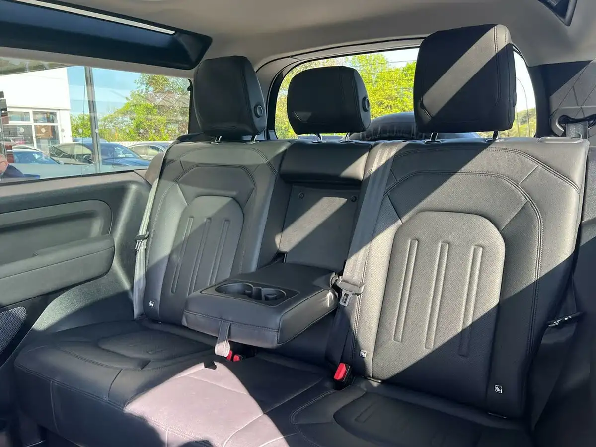 2021-land-rover-90-defender-30-d250-xs-edition-big-17