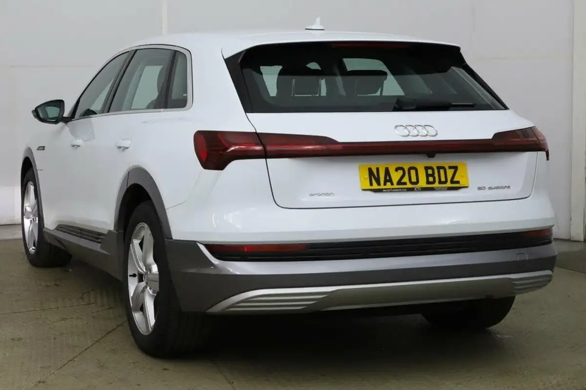 2020-audi-e-tron-50e-technik-big-3