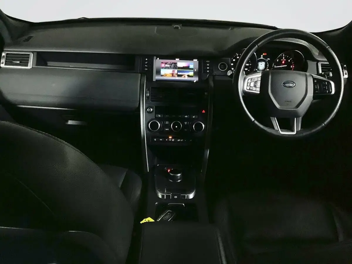 2019-land-rover-discovery-sport-20td4-landmark-big-2