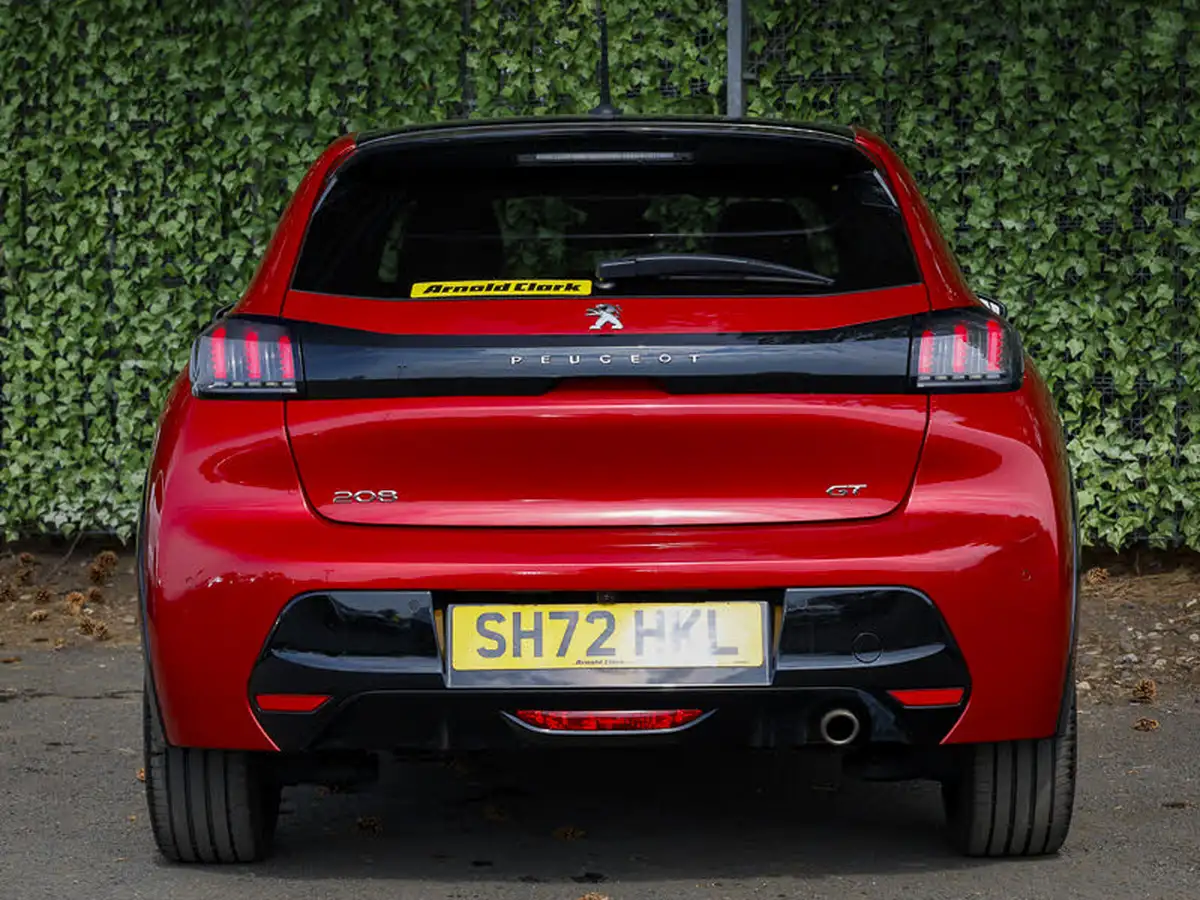 2022-peugeot-208-12-puretech-gt-premium-100bhp-big-8