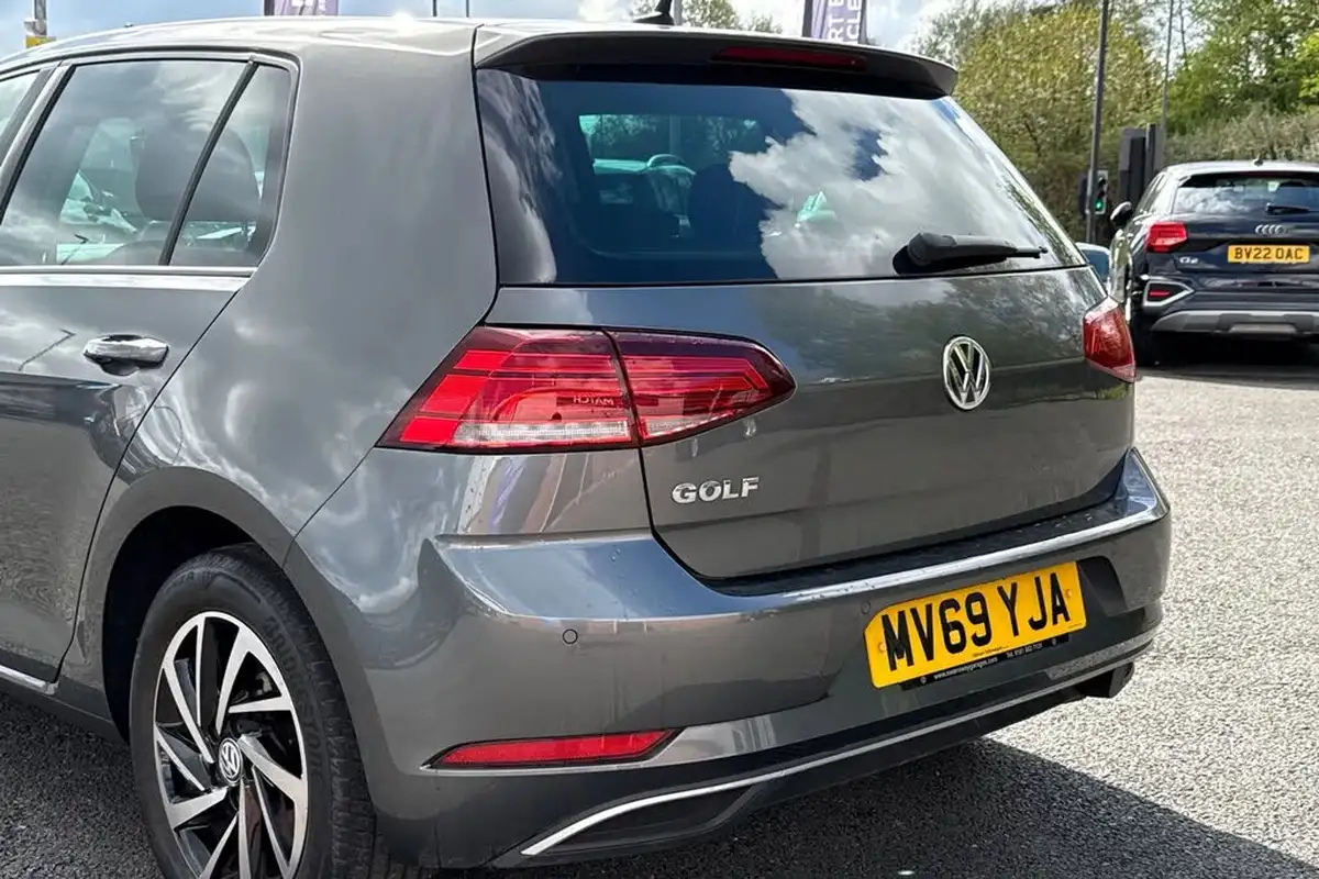 2019-volkswagen-golf-15-tsi-match-edition-150ps-hatchback-big-7