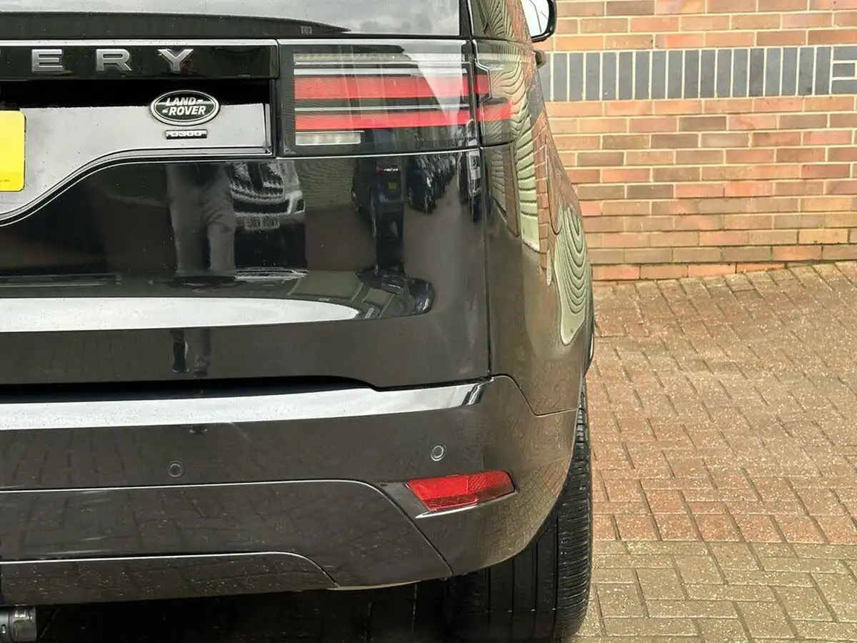 2021-land-rover-discovery-30-d300-r-dynamic-hse-big-60
