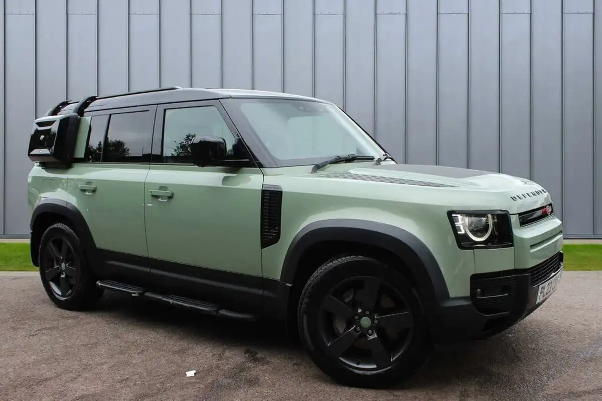 2023-land-rover-110-defender-30-d300-75th-edition-big-0