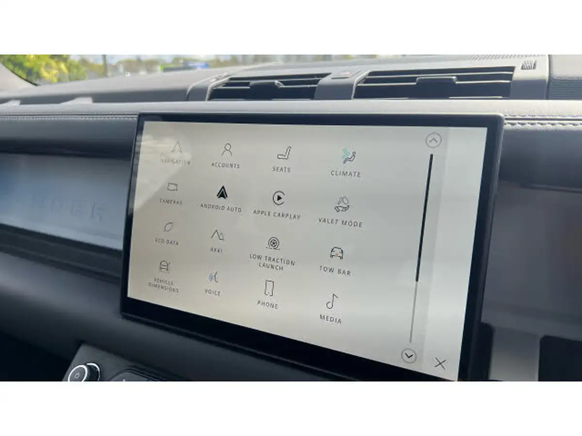 2024-land-rover-110-defender-30-d350-x-dynamic-hse-big-39