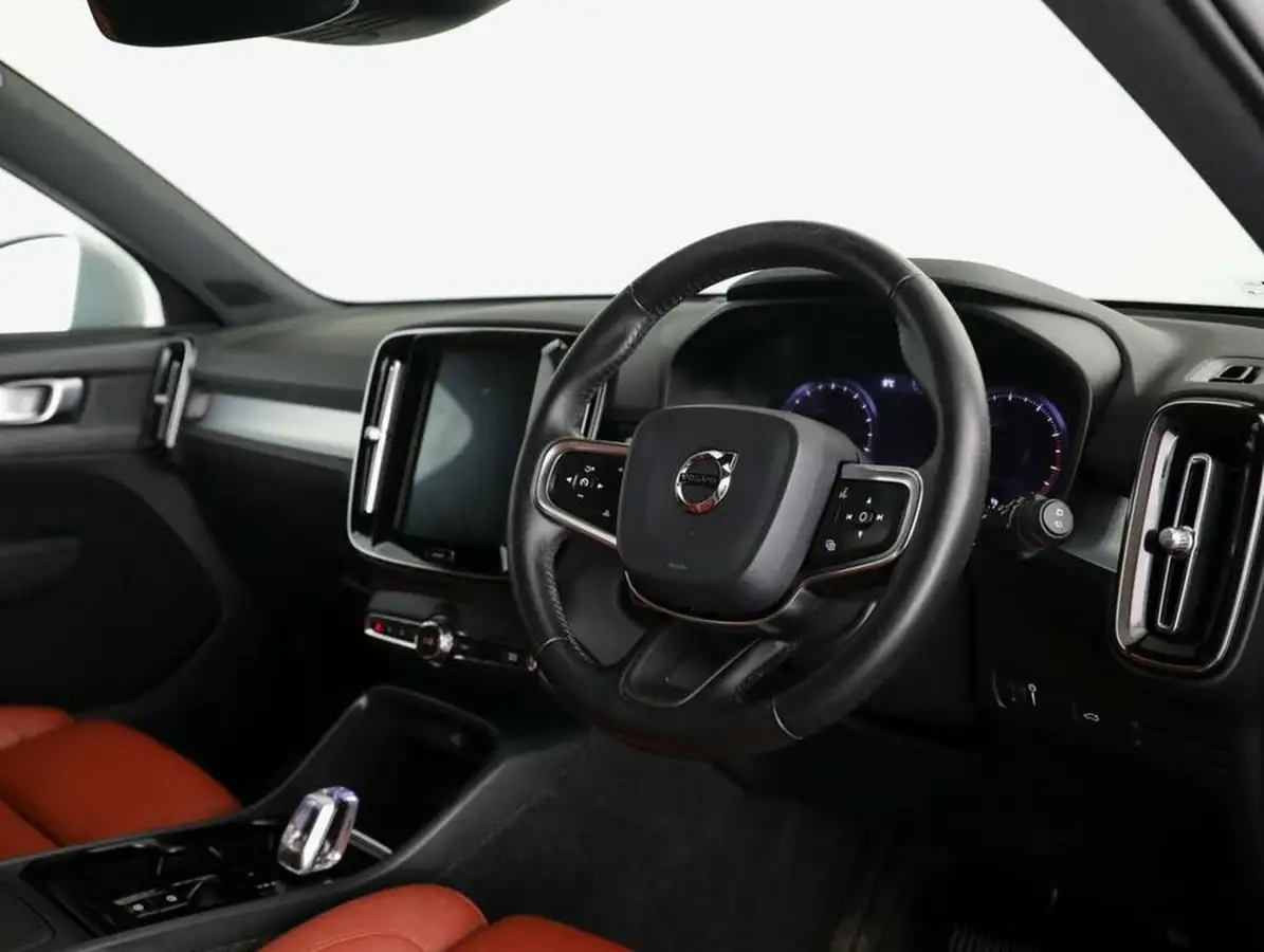 2020-volvo-xc40-20-t4-inscription-pro-big-26