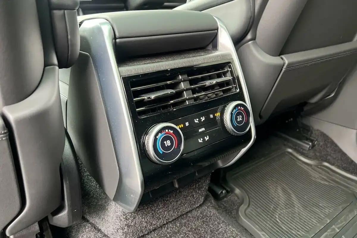 2024-land-rover-range-rover-30-p400-autobiography-lwb-big-47