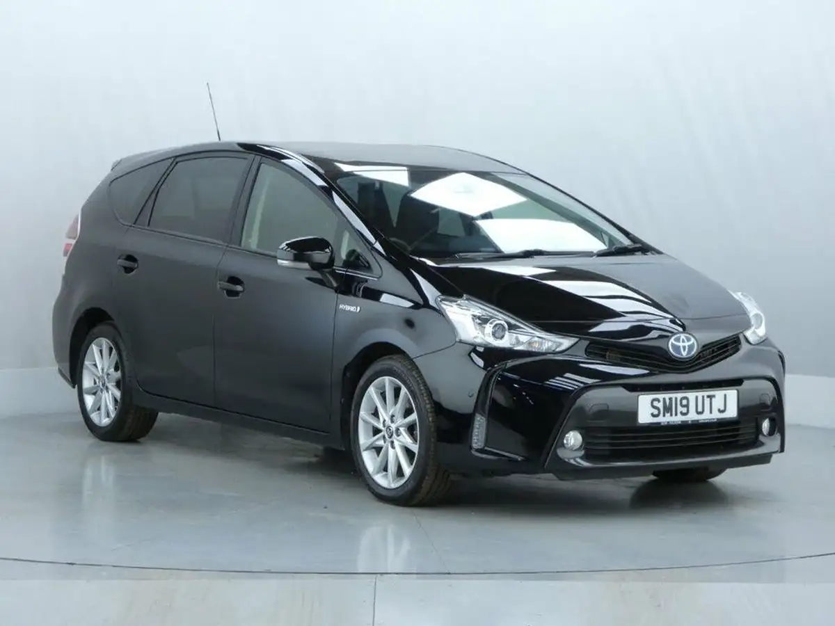 2019-toyota-prius-18-vvt-i-excel-big-1