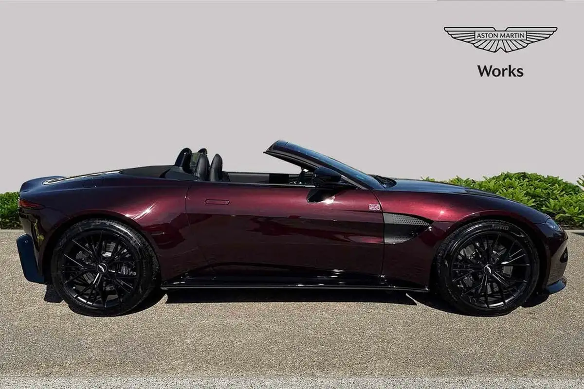 2021-aston-martin-vantage-big-15