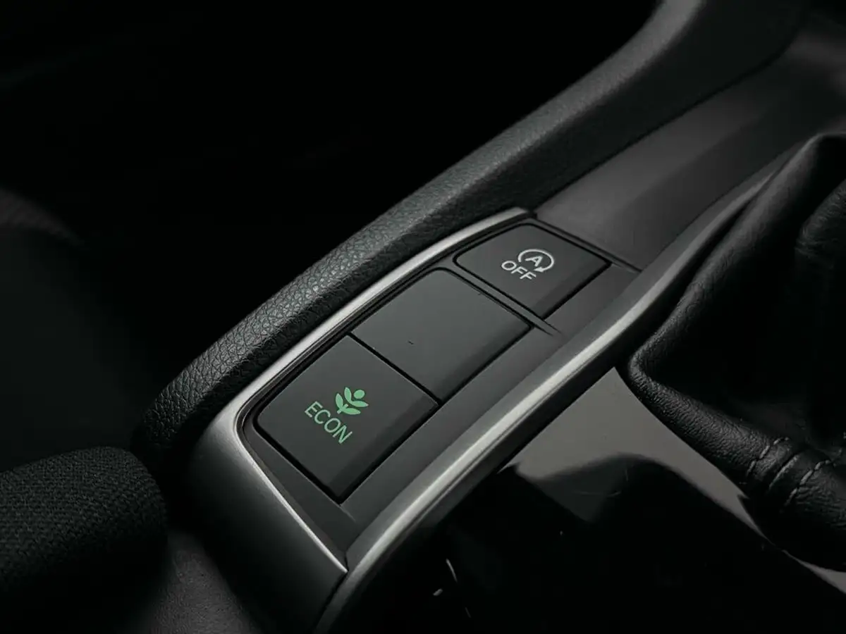 2021-honda-civic-10-vtec-turbo-sr-hatchback-5d-big-32
