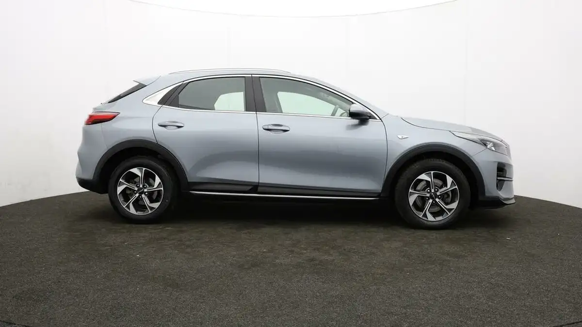 2022-kia-xceed-10-t-gdi-2-big-32