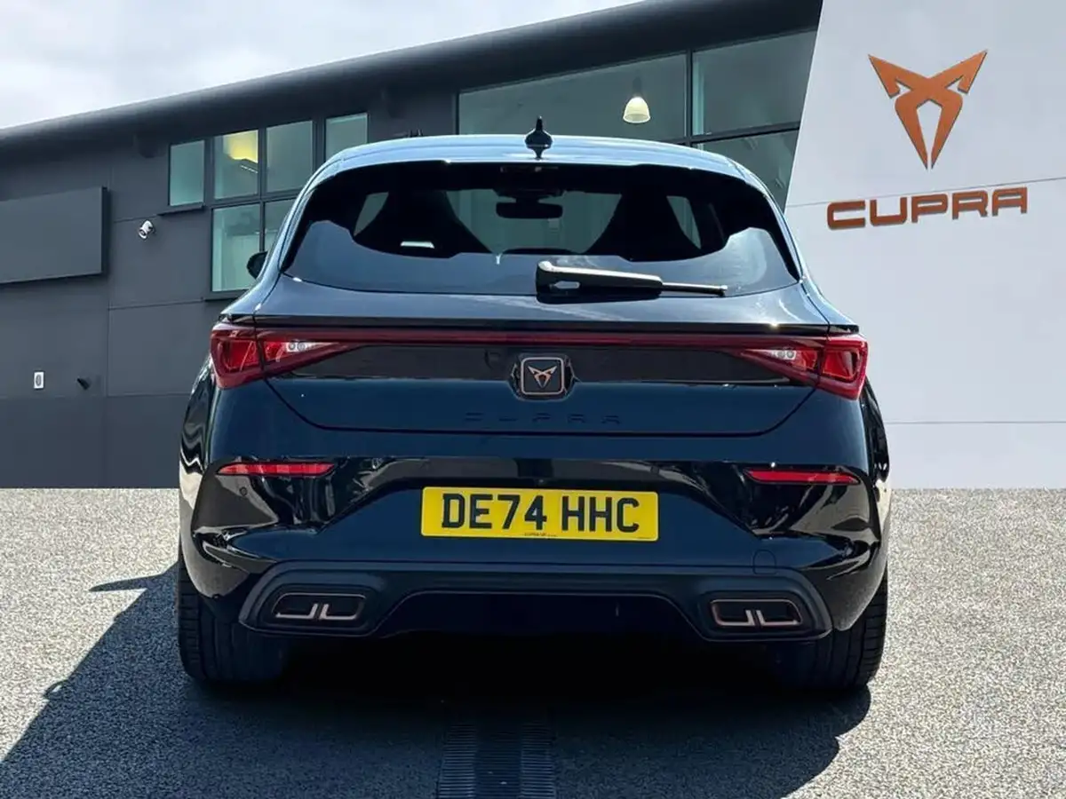 2024-cupra-leon-nf-14-e-hybrid-vz2-design-edition-hatchback-big-3