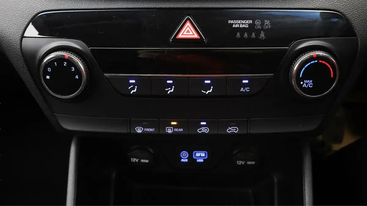 2018-hyundai-tucson-17crdi-blue-drive-s-big-11