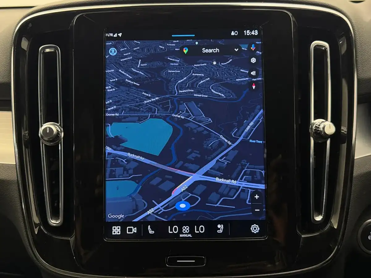 2023-volvo-xc40-20-b3-plus-big-28