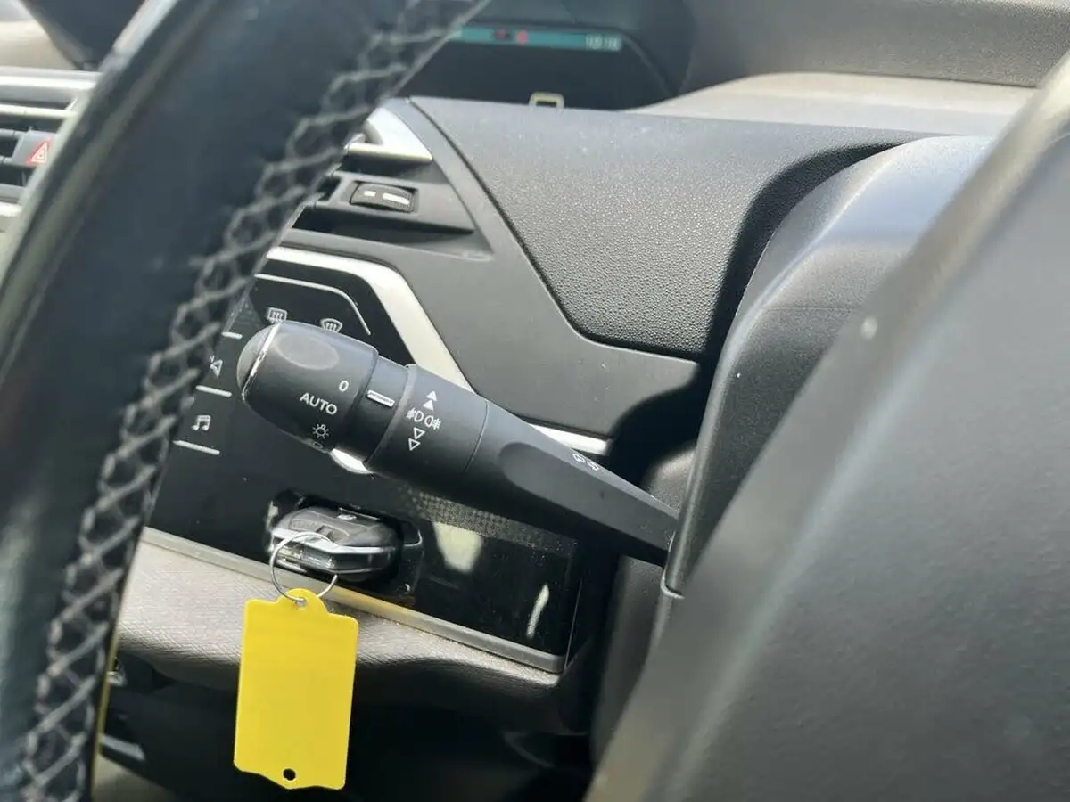 2018-citroen-grand-c4-spacetourer-15bluehdi-flair-big-62