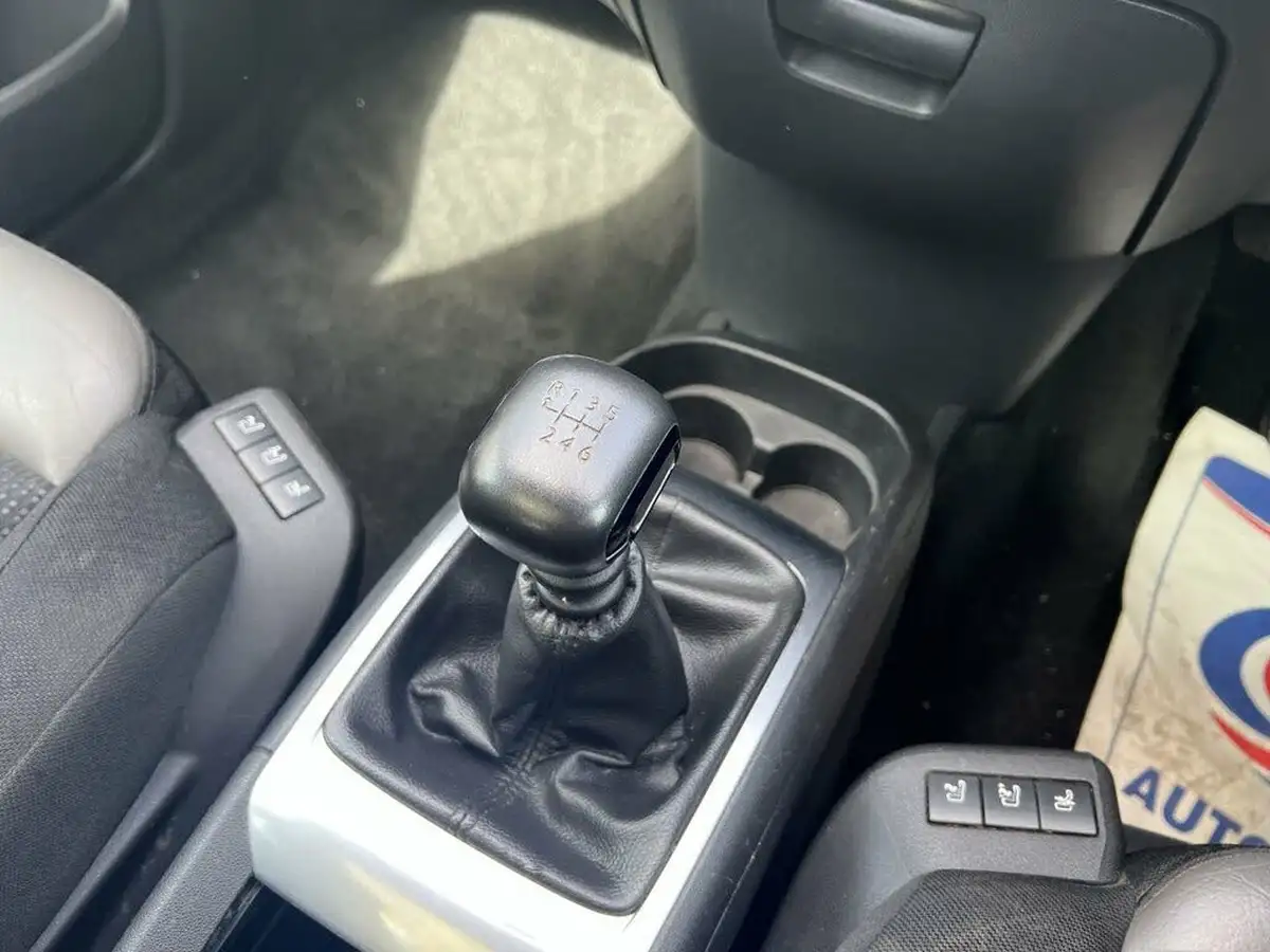 2018-citroen-grand-c4-spacetourer-15bluehdi-flair-big-38