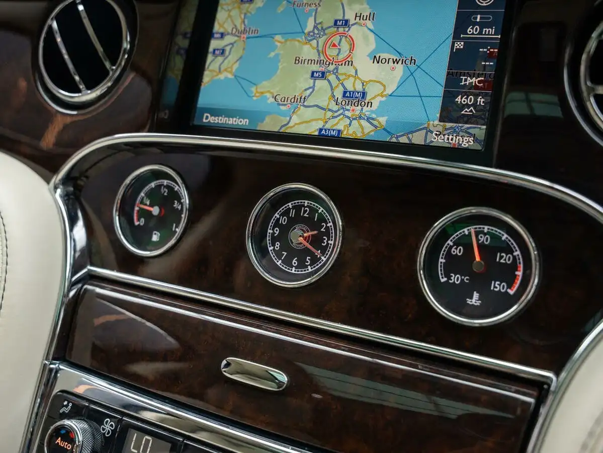 2016-bentley-mulsanne-675-mulsanne-speed-big-21