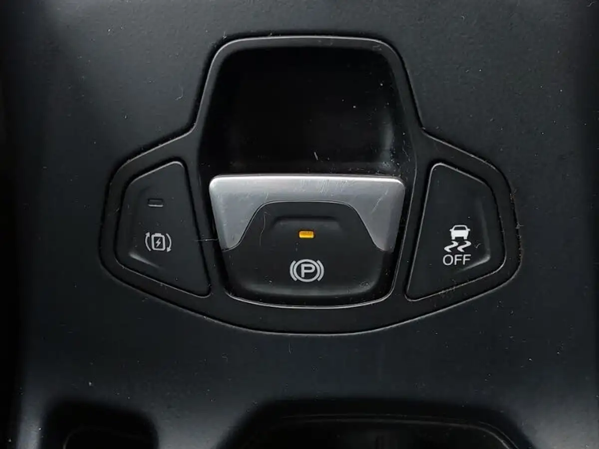 2021-jeep-renegade-13-gse-longitude-phev-big-15