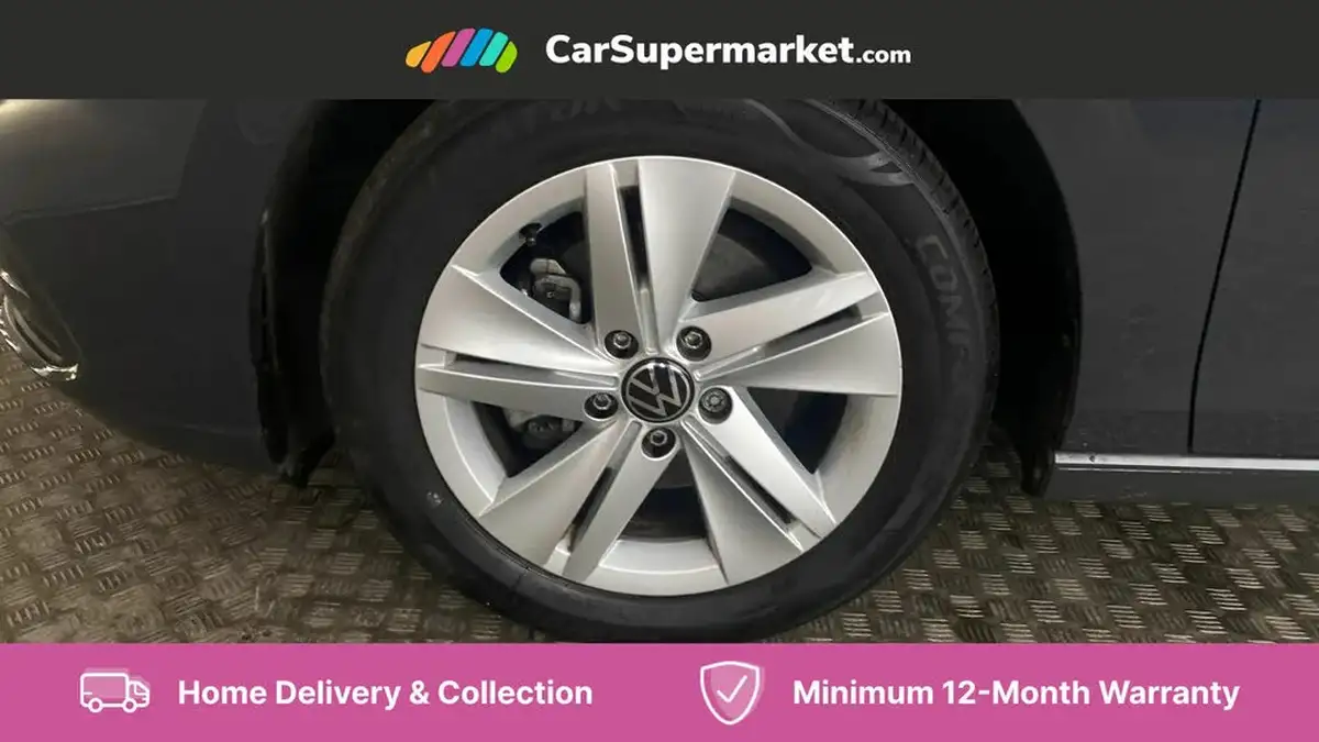 2022-volkswagen-golf-15-tsi-life-130ps-hatchback-big-18