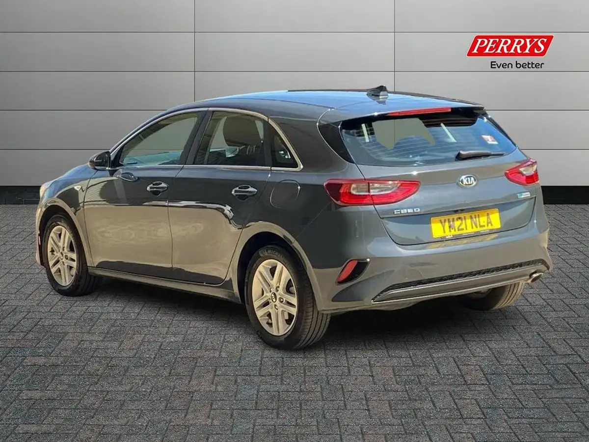 2021-kia-ceed-16crdi-2-nav-134bhp-48v-mhev-hatchback-big-1