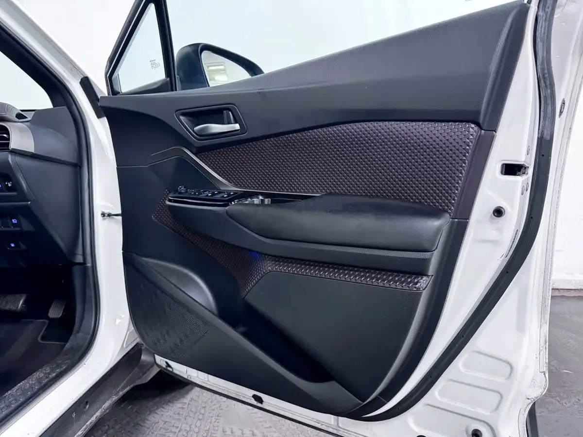 2018-toyota-c-hr-18-vvt-i-excel-big-17