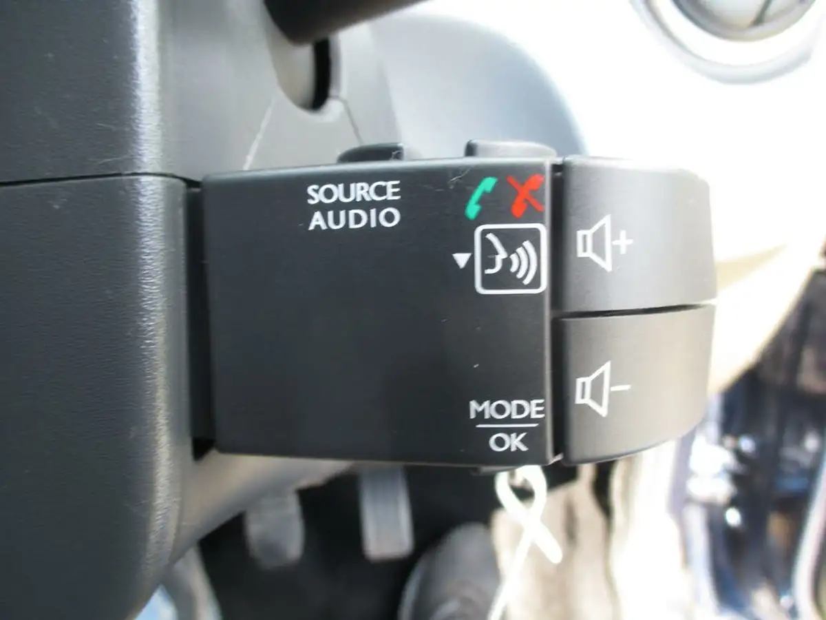 2016-dacia-duster-15dci-laureate-prime-110bhp-big-33