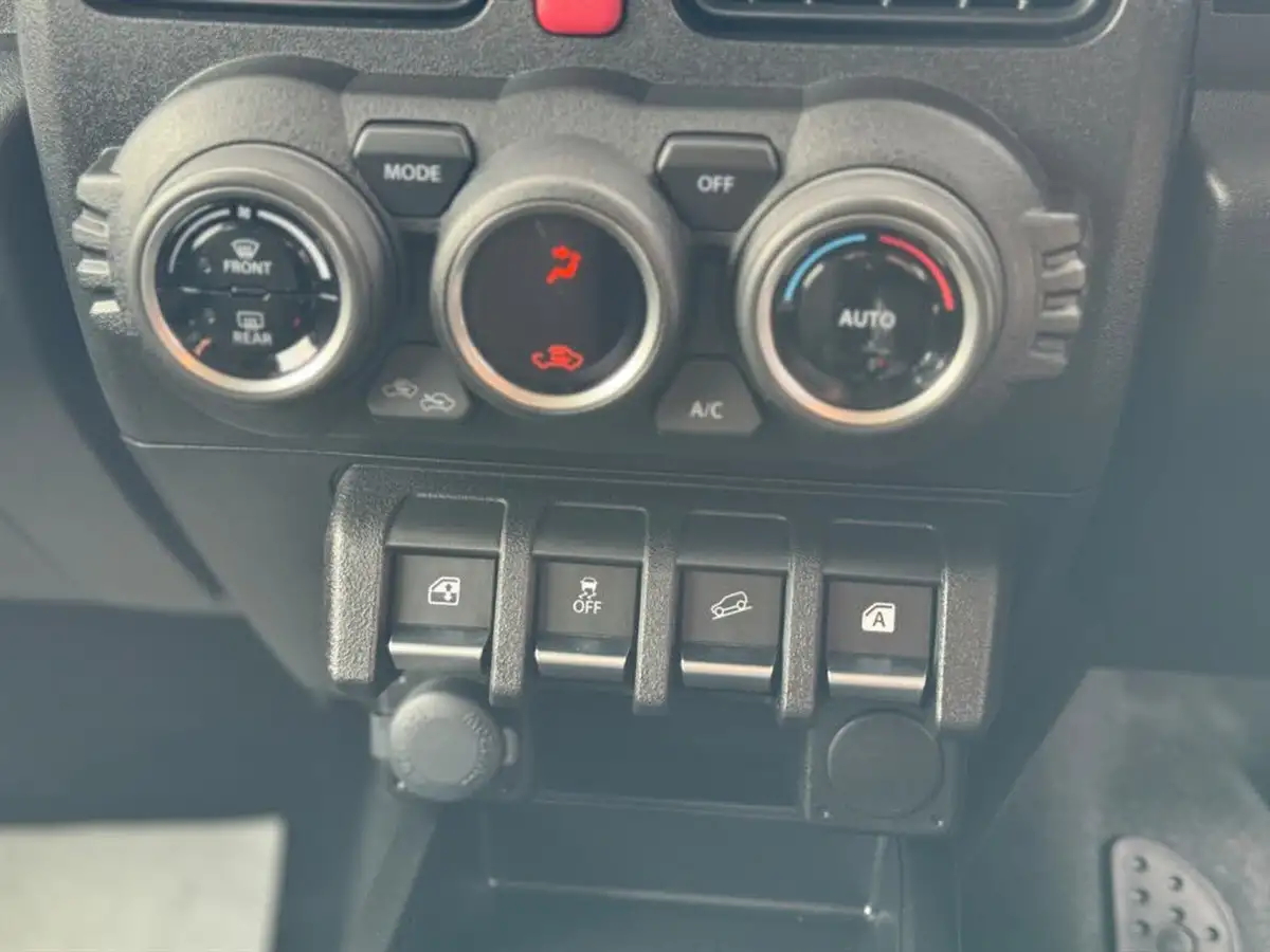 2024-suzuki-jimny-15-sierra-4wd-big-30