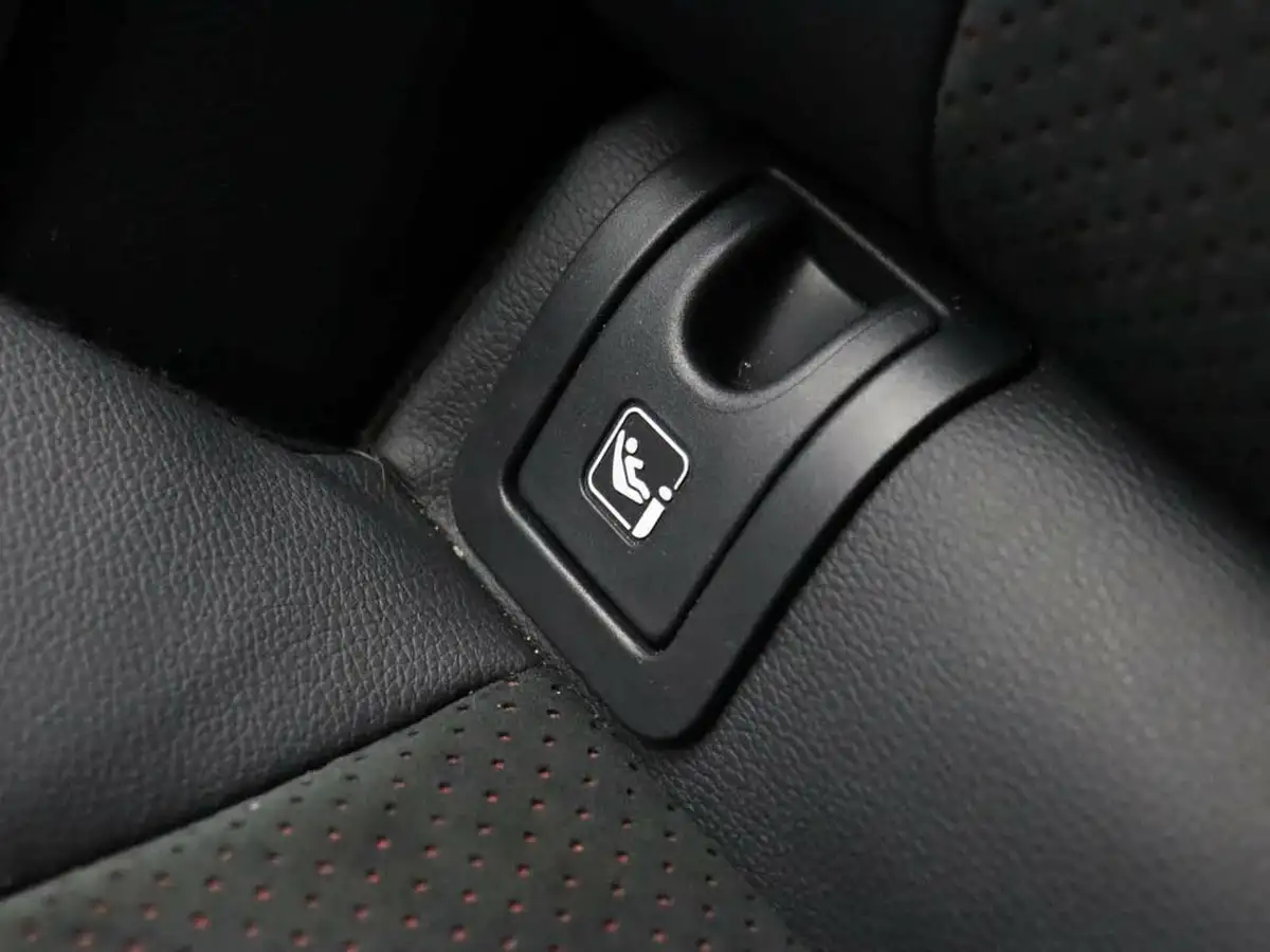 2023-toyota-yaris-cross-15-vvt-i-gr-sport-big-33