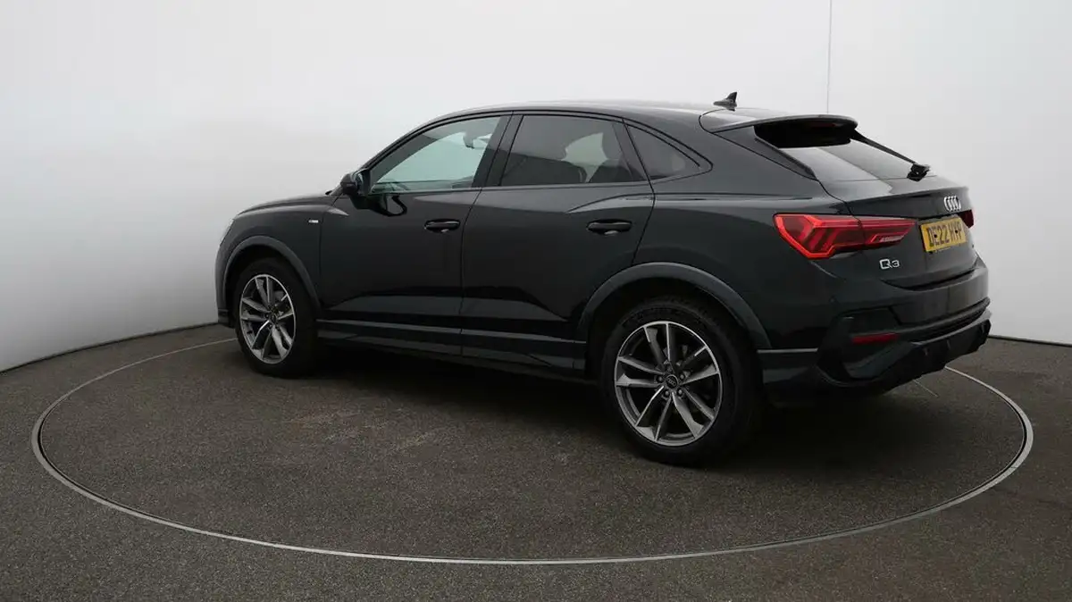 2022-audi-q3-15-35-tfsi-black-edition-cod-sportback-s-tronic-big-34