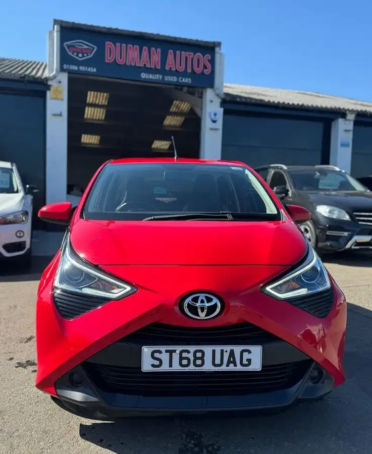 2019-toyota-aygo-10-vvt-i-x-play-tss-x-shift-big-3