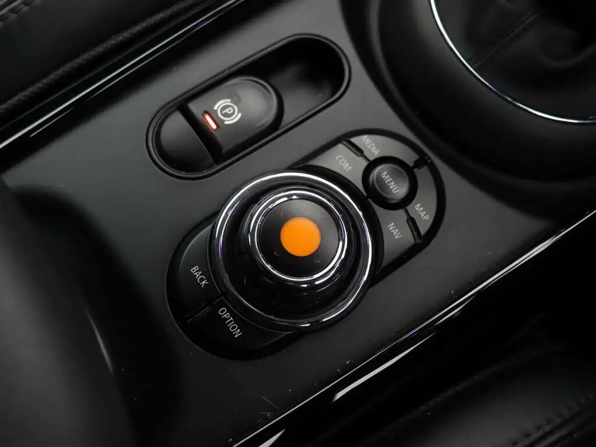 2019-mini-clubman-15-cooper-exclusive-auto-big-32
