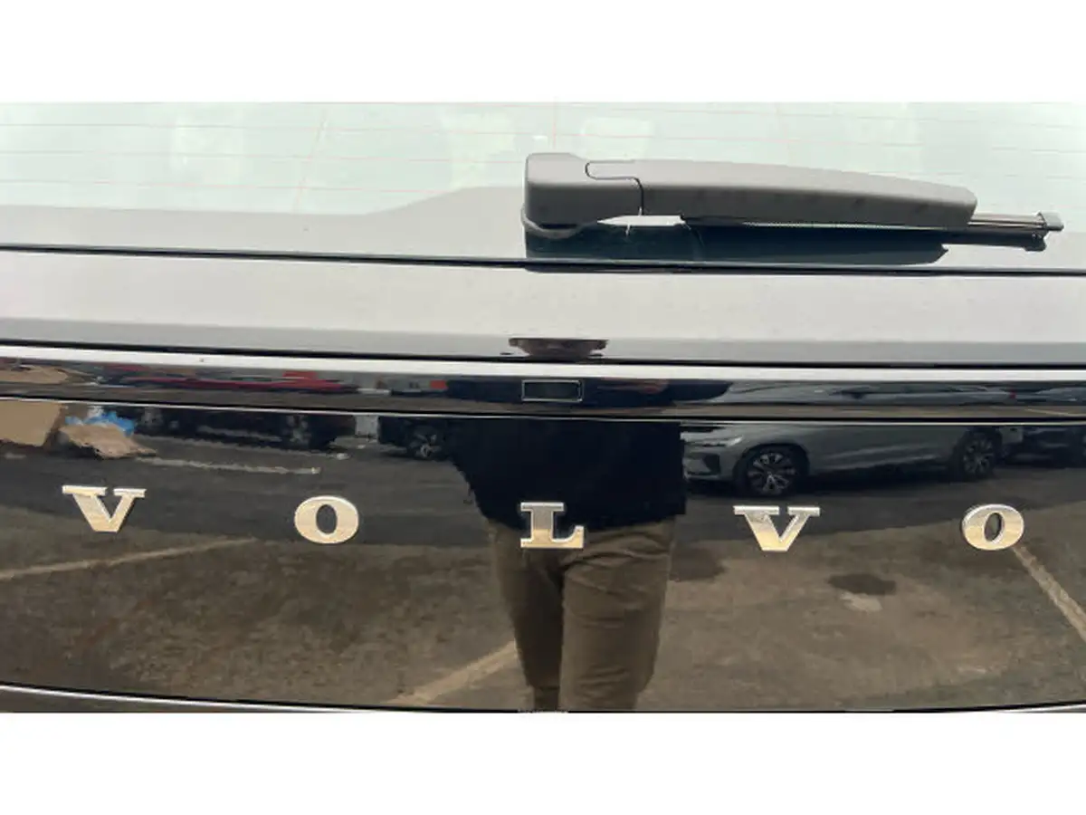 2024-volvo-ex30-e-single-motor-plus-extended-range-big-34