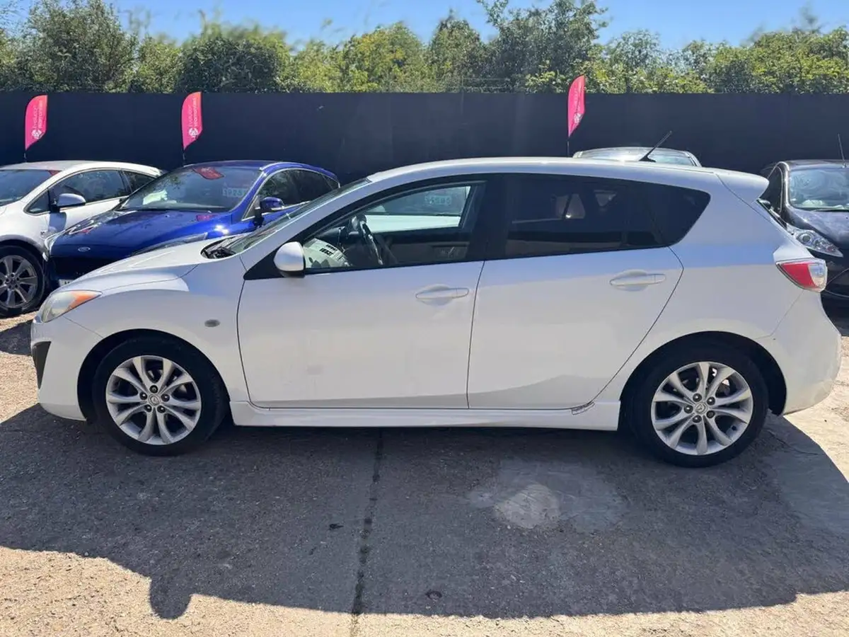 2010-mazda-mazda3-16-takuya-big-10