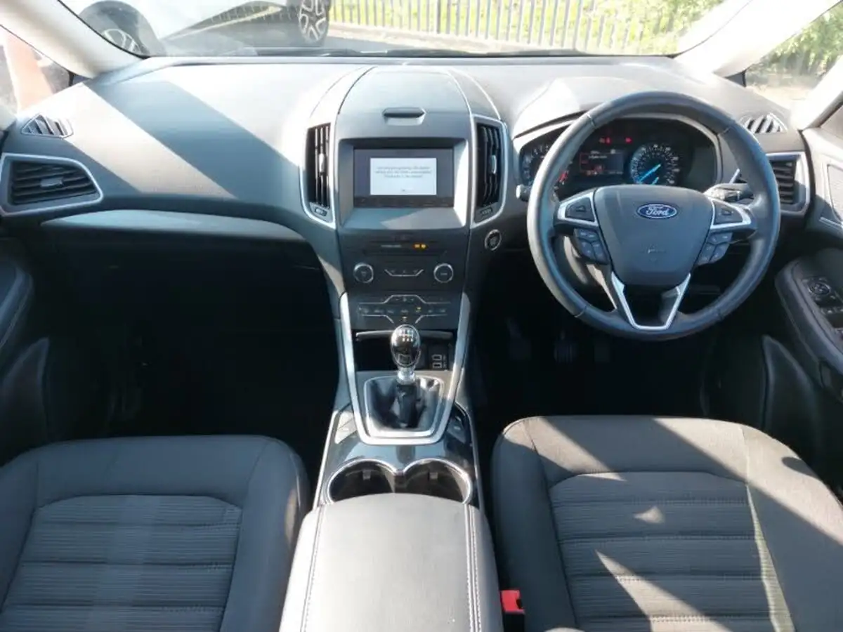 2019-ford-galaxy-15t-zetec-big-2